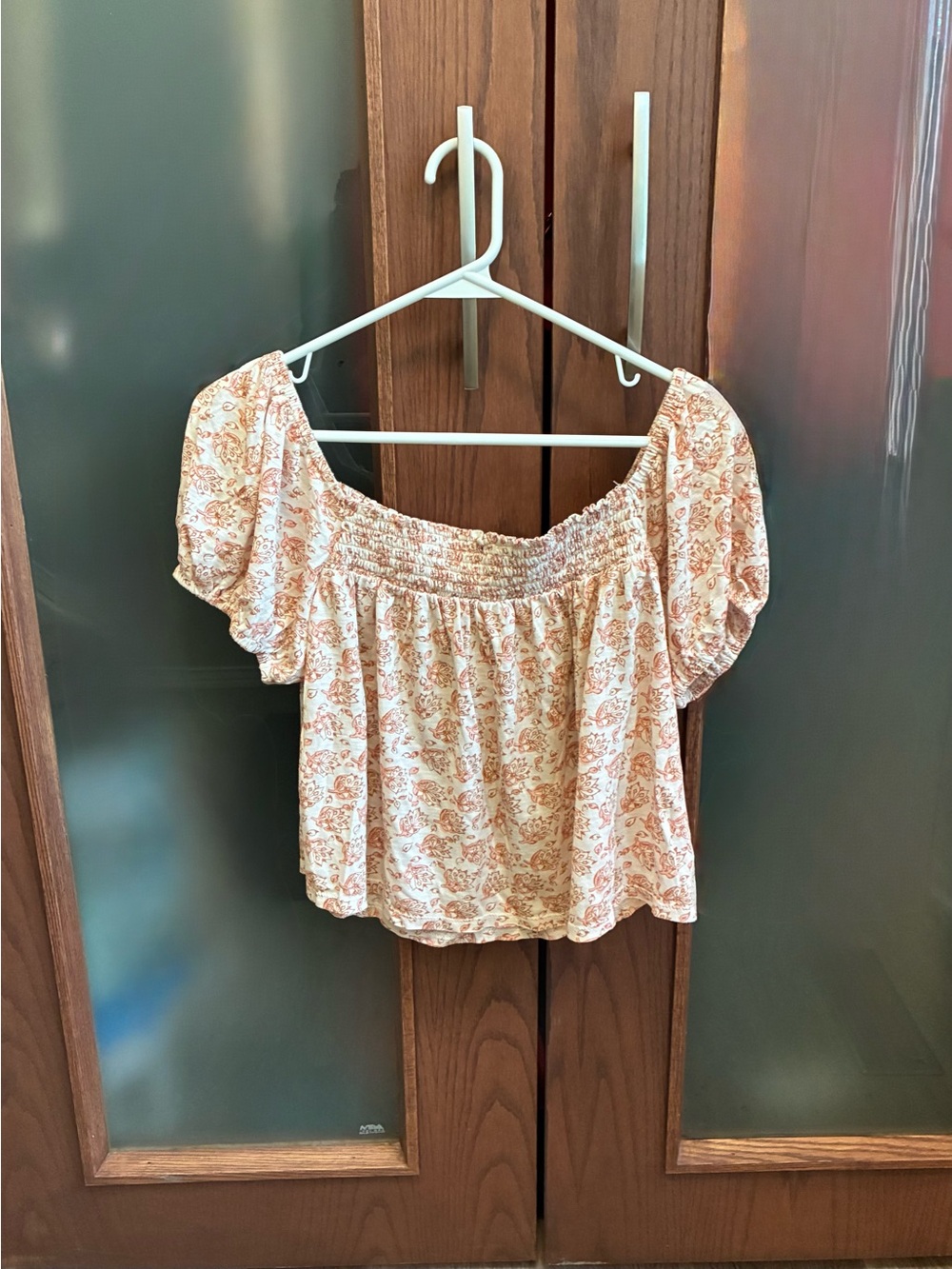 Lucky Brand Cream Floral Off-Shoulder Crop Top with Light Peach and Brown Print
